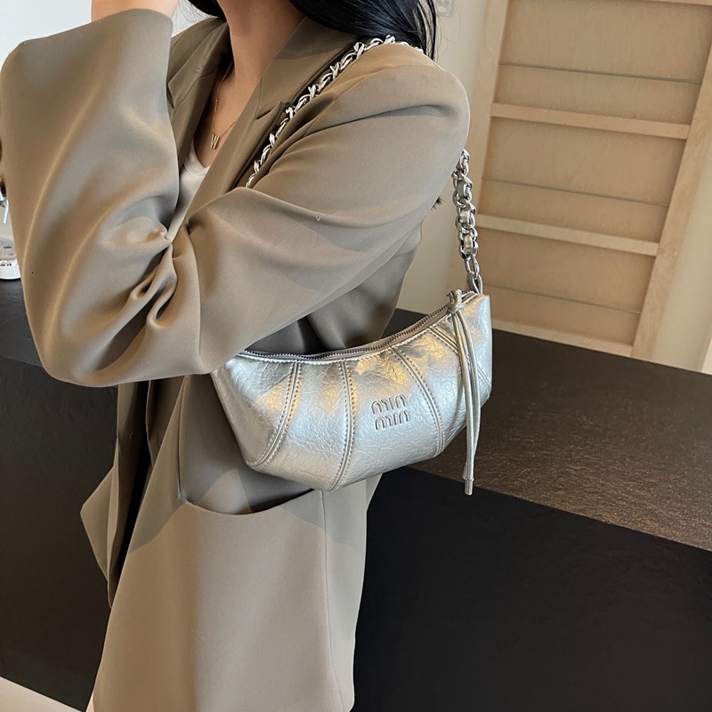 designer winter croissant cross body women's 2024 new niche fashion single shoulder handbag