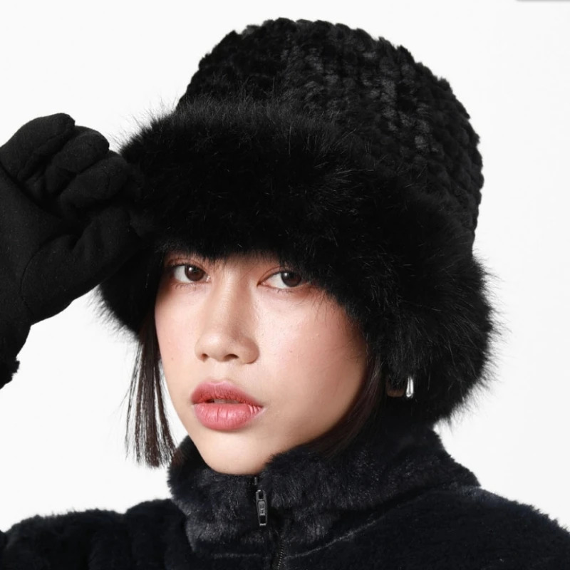Fashionable womens Panama Basin hat earmuffs winter plush windproof fisherman thick fluffy fur warm headwear 241009