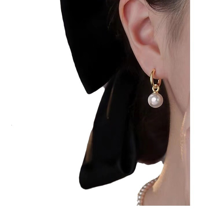 Sier needle pearl 2024 new women's light niche earrings