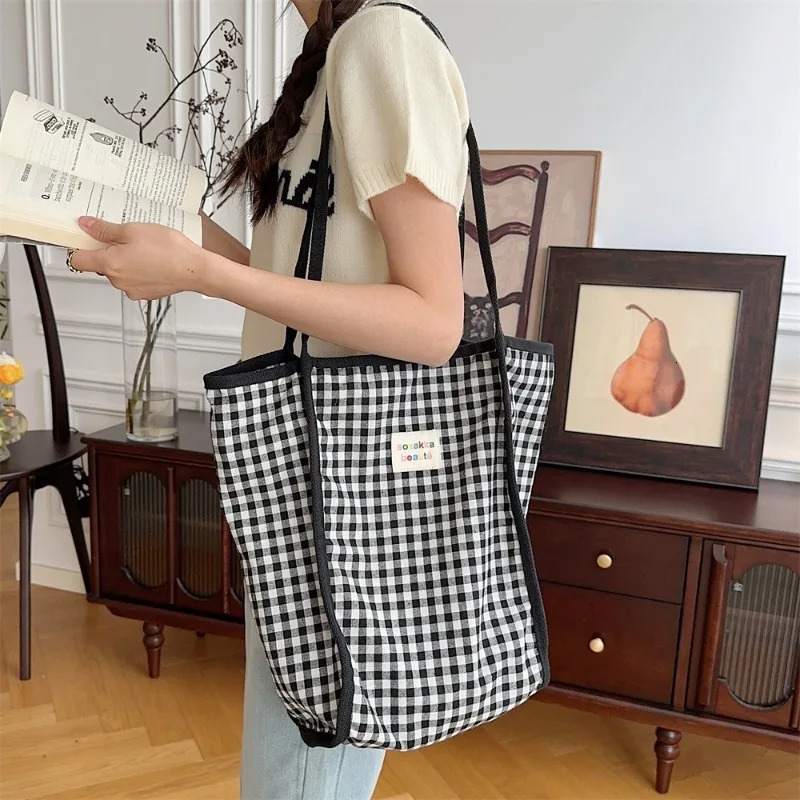 Yudas canvas womens shoulder bag simple and cute plain weave handbag large casual capacity shopping handbag 241008