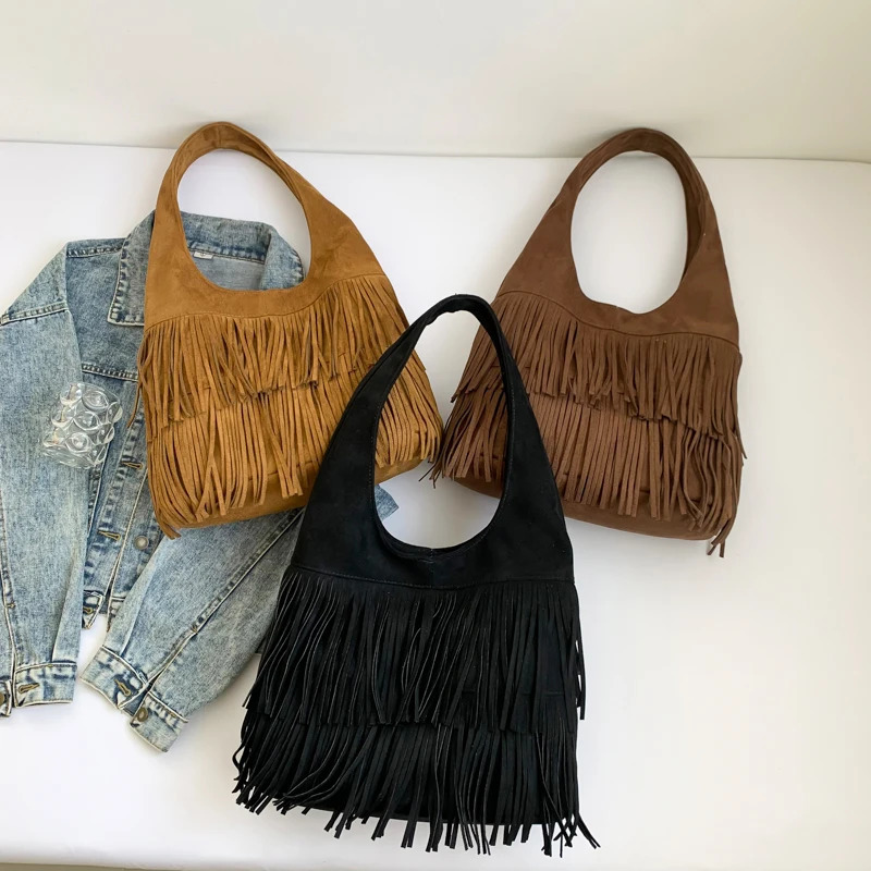 Large suede fabric tassel womens shoulder bag 2024 womens trend fashion underwear bag winter womens sweet handbag and wallet 241008