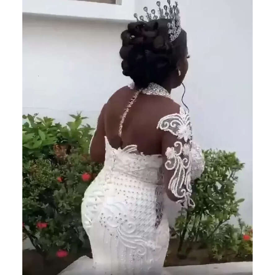 Plus Size Urious 2022 Mermaid Wedding Gowns Sheer Neck Lace Formal Party Second Reception Arabic Aso Ebi Sparkly Bbeaded Bridal Dresses 5S4