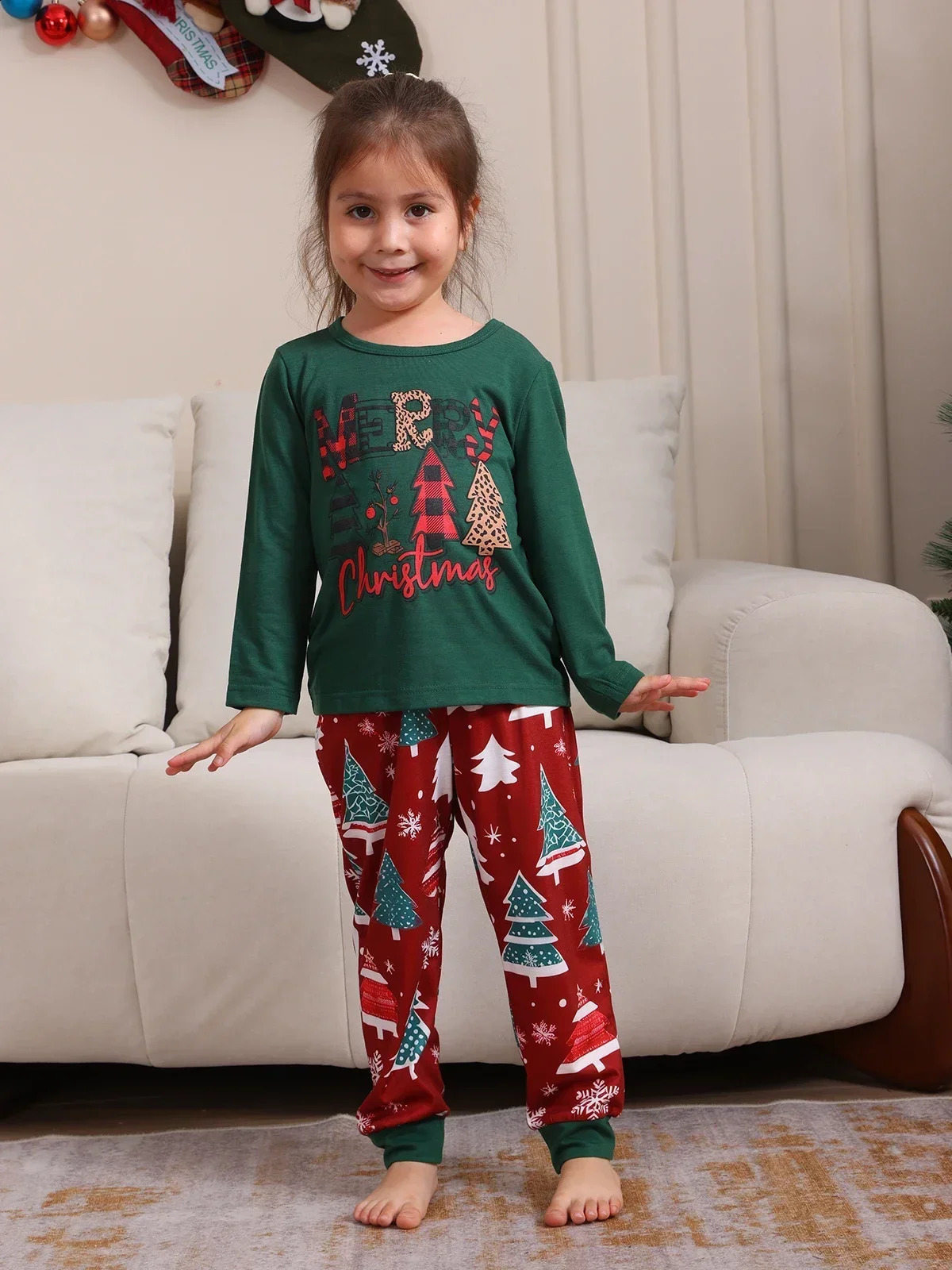 Winter Merry Christmas Pattern Pajama Set Soft 2-piece Set Family Clothing Baby jumpsuit Long sleeved Pajama Christmas Gift 241007