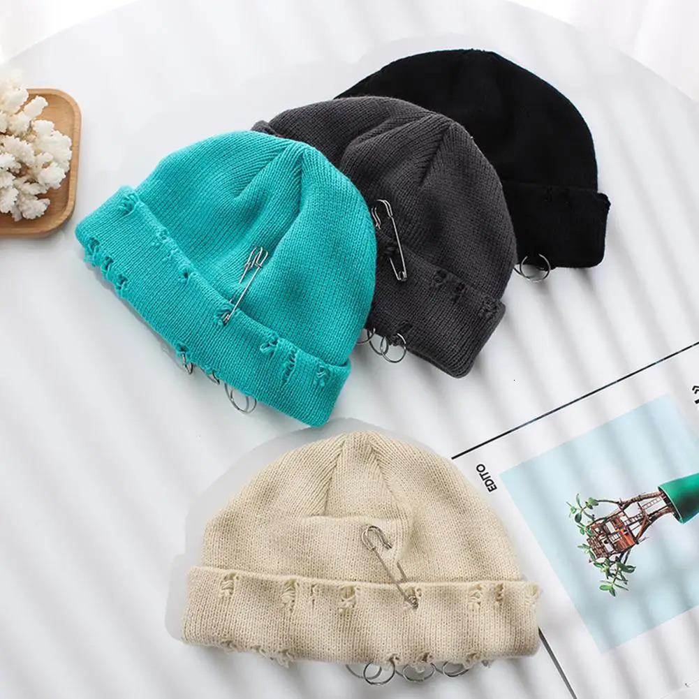 Solid color knitted hat hiphop tear warm wool yarn autumn womens beanie flange gold ring skull 241009