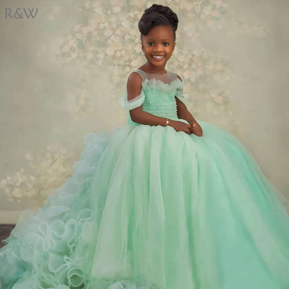 R&W 2024 Light Green wer Girl Dresses Girls Birthday Dress Illusion Sheer Neck Pearls Decorated Pleated Tiered Tulle Queen Princess Ball Gown For Marr