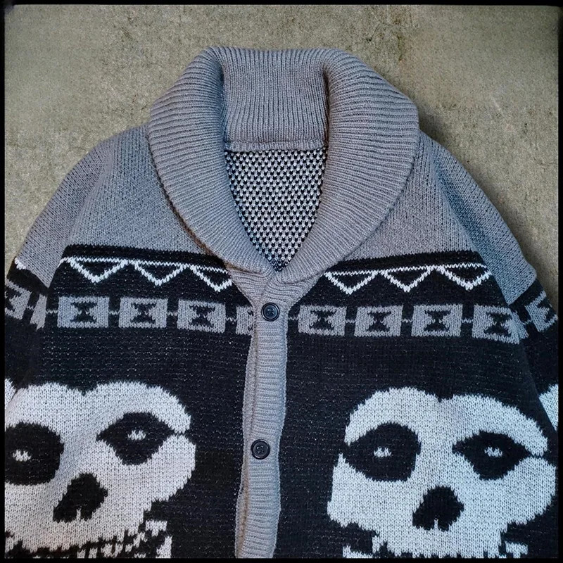 European American autumn and winter mens personalized Y2k fashion loose collar button knit cardigan trend personality street 241007