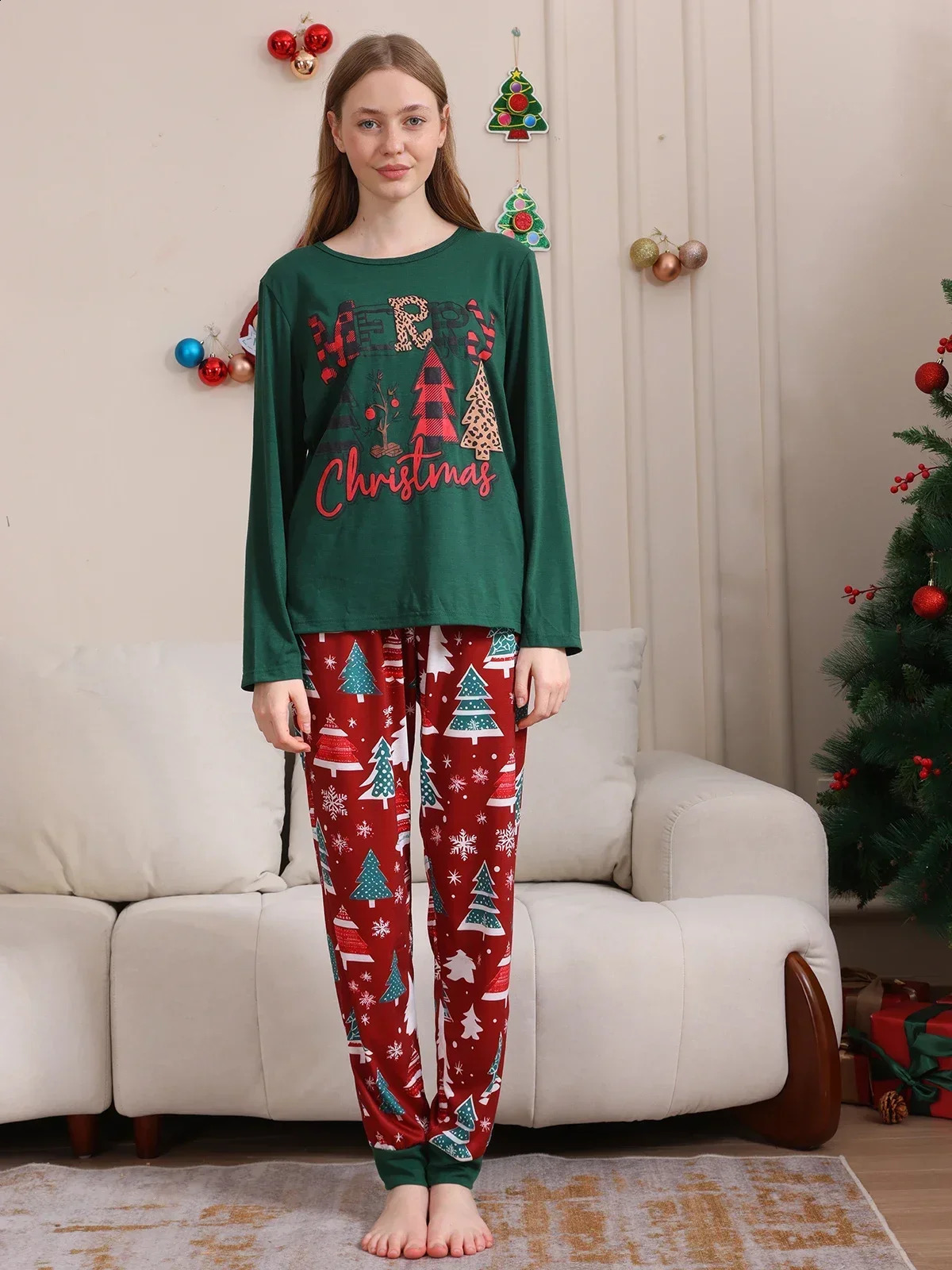 Winter Merry Christmas Pattern Pajama Set Soft 2-piece Set Family Clothing Baby jumpsuit Long sleeved Pajama Christmas Gift 241007