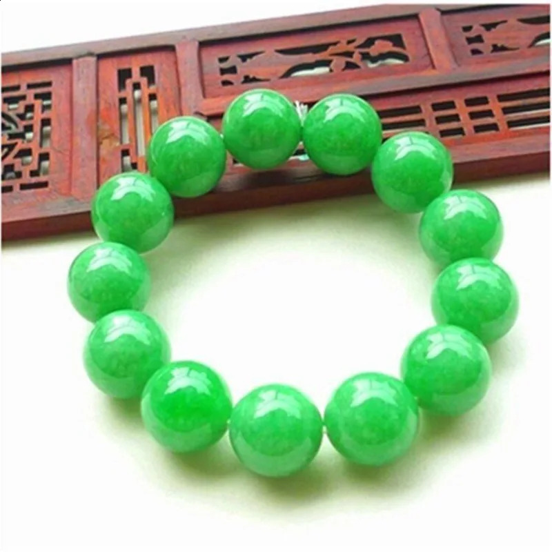 Quartz stone jade old pit Yang green bracelet both male and female belong to the same category 240925