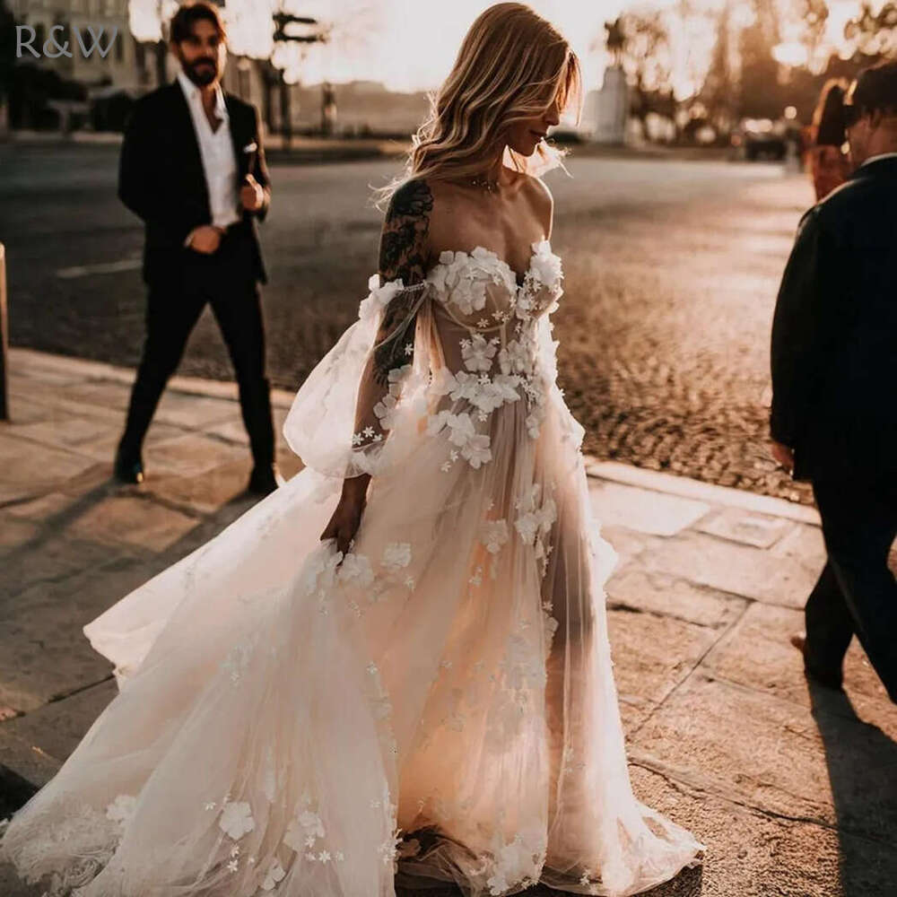 R&W 3D-ral Appliques Wedding Dresses Off Shoulder Long Sleeves Tiered Tulle Beaded Lace Bridal Dress Bride Marriage for African Arabic Black Women D14