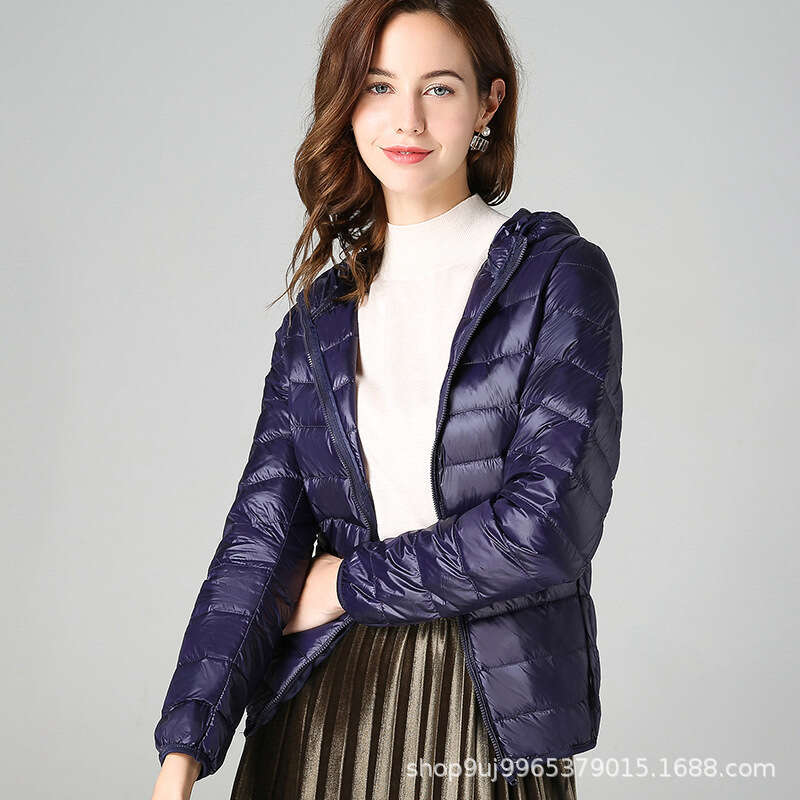Down for women 2024 new short lightweight thick warm slim fit Korean version white duck down fashionable jacket