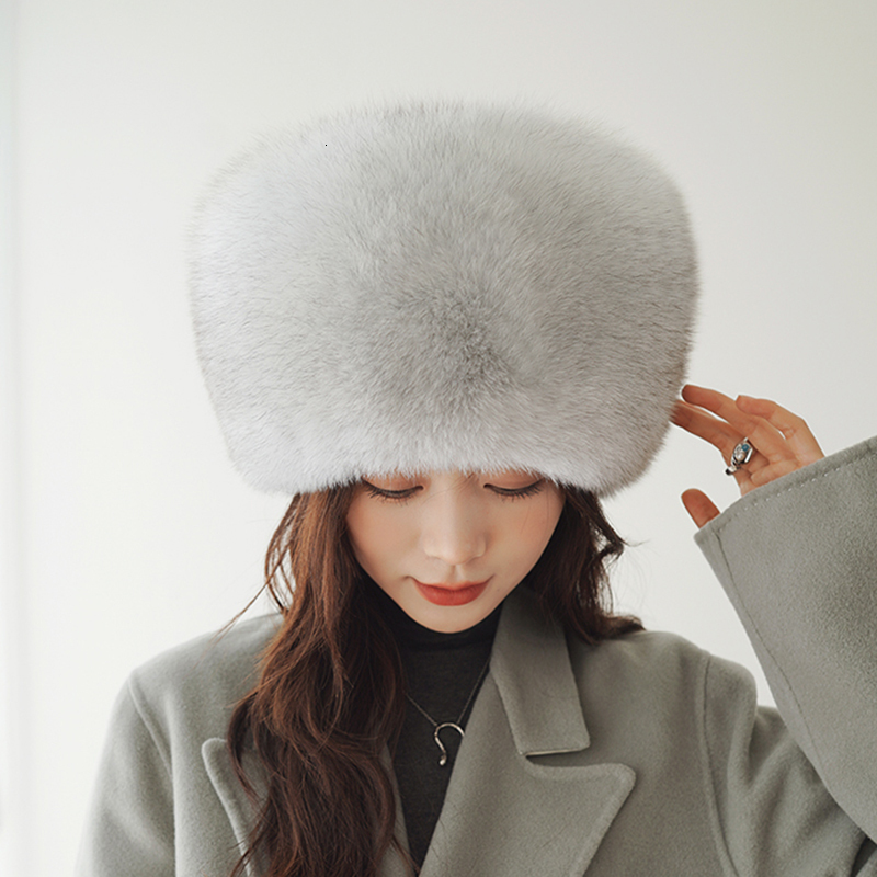 Natural Fox Beanies Women Winter Warm Fluffy Popular Russia Style Female Round Cap Fashion Real Fur Hats