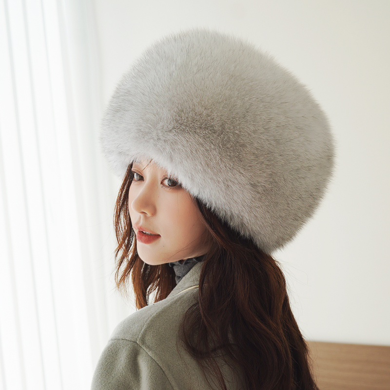 Natural Fox Beanies Women Winter Warm Fluffy Popular Russia Style Female Round Cap Fashion Real Fur Hats