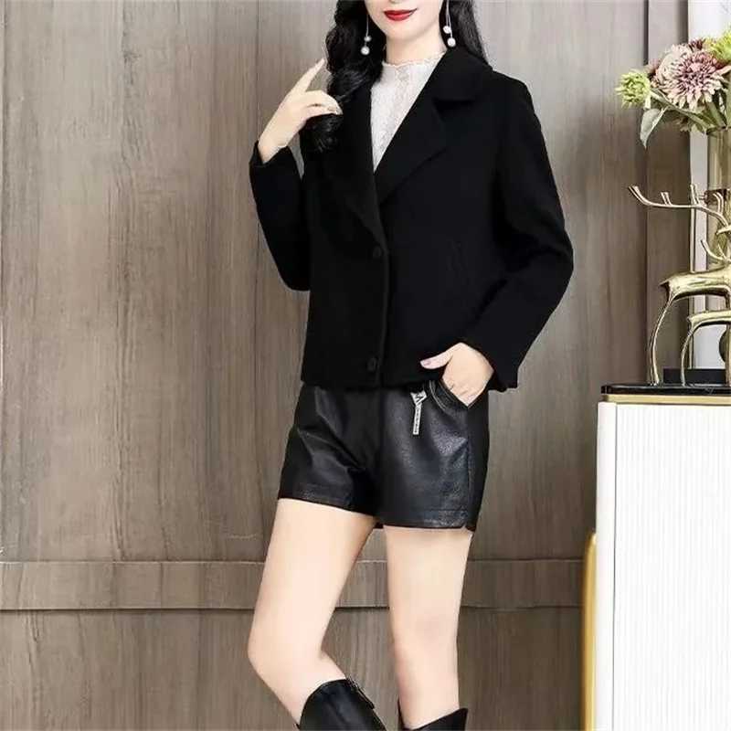 2024 Spring Autumn Women Woolen Coat Fashion Lapel Collar Short Loose Jackets Female Single breasted Solid color OvercoatX241009