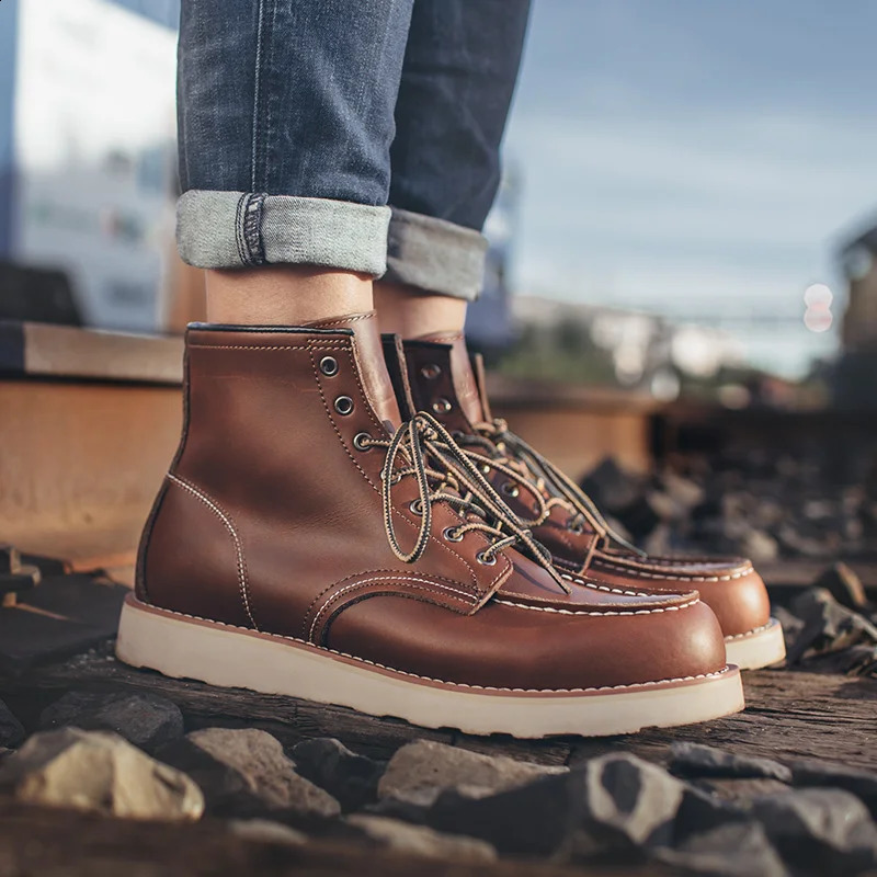 Maden Red Motorcycle Boots Men Vintage Worker Leather Casual Shoes Outdoor Ankle Boot Punk Shoes 240926