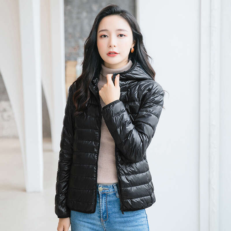 Large Size 2024 New Light and Thin White Duck Hooded Down Womens Short Coat