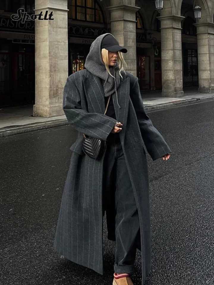 Fashion Dark Grey Stripe Lapel Double Breasted Overcoat Women Full Sleeve Loose Long Coat 2024 Autumn Winter Lady Commute JacketX241009