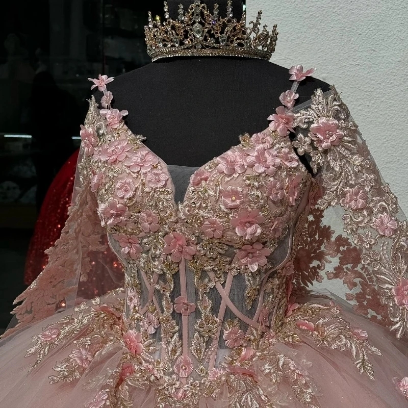 Pink Shiny Princess Ball Gown Quinceanera Dresses Beaded Appliques Lace Tull With Cape Party Gowns Vestidos De 15 Anos Sweet 16 Dress