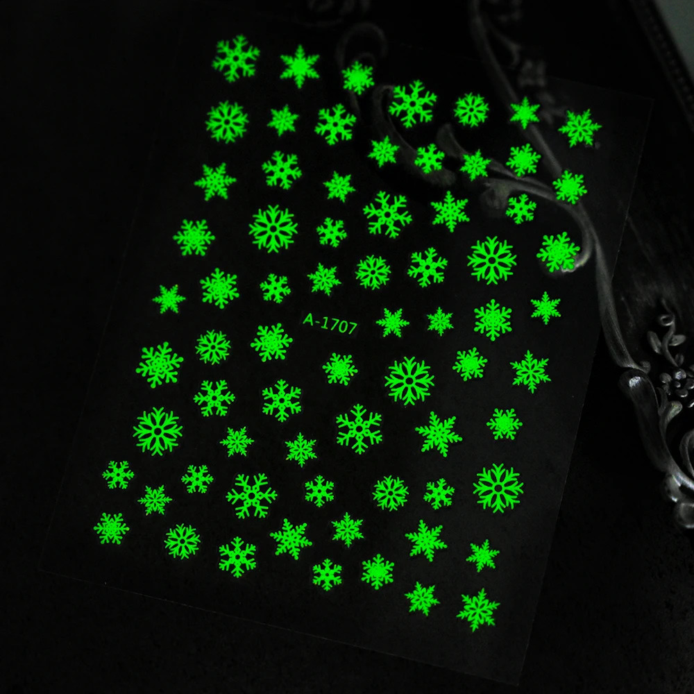 12 pieces/set of luminous Christmas series nail stickers 3D white snowflake nail stickers self-adhesive luminous in dark snowflake slider * 241008