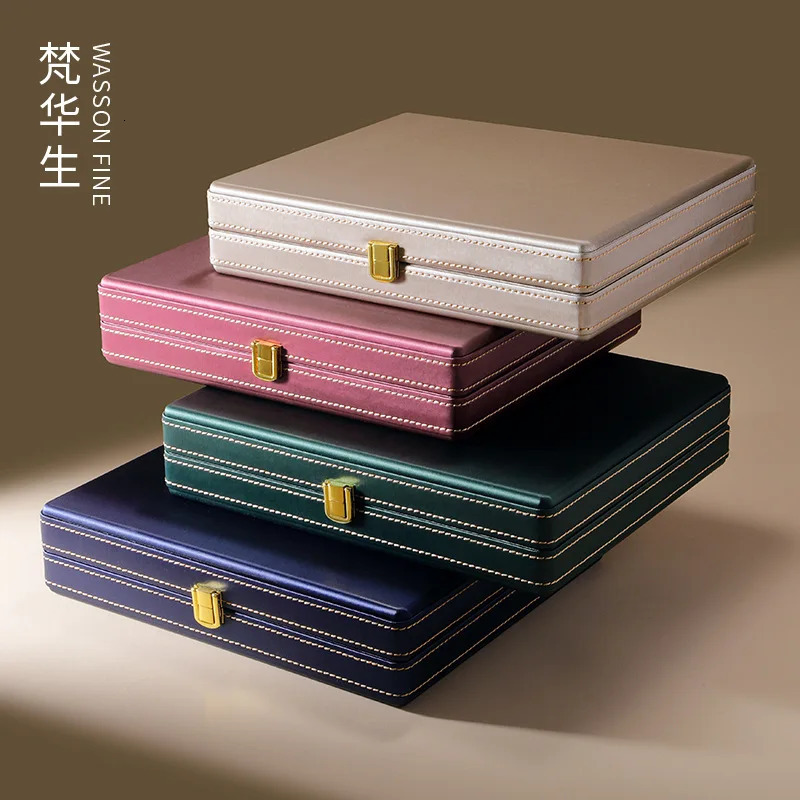 The factory directly supplies jewelry storage set boxes with three gold rings earrings necklaces display boxes and jewelry packaging 240924