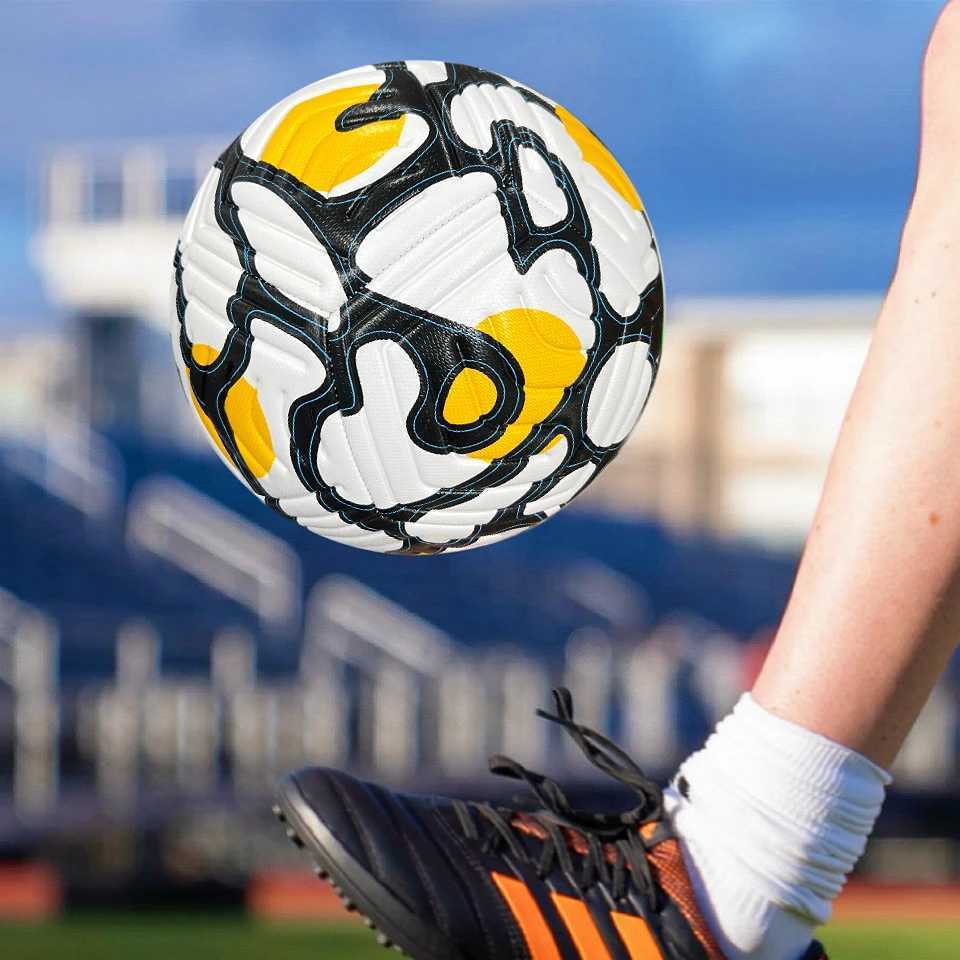 1 IC PU official size 5 soccer balls with pumps (embossed) adult training competition standard size 5 soccer ballsW241008