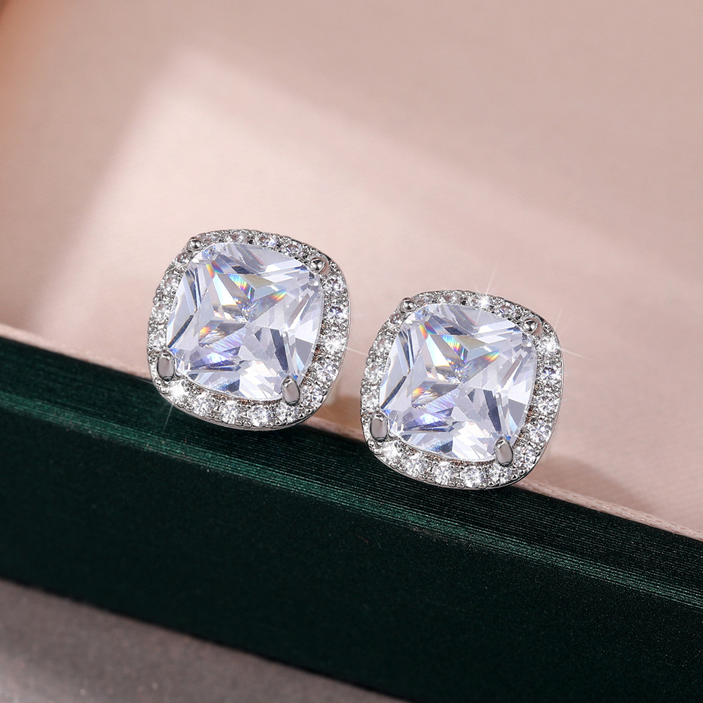 Classic Four-claw AAA Square Zirconia Earrings Women Shiny Crystal Stud Pink Diamond Earrings Wedding Jewelry