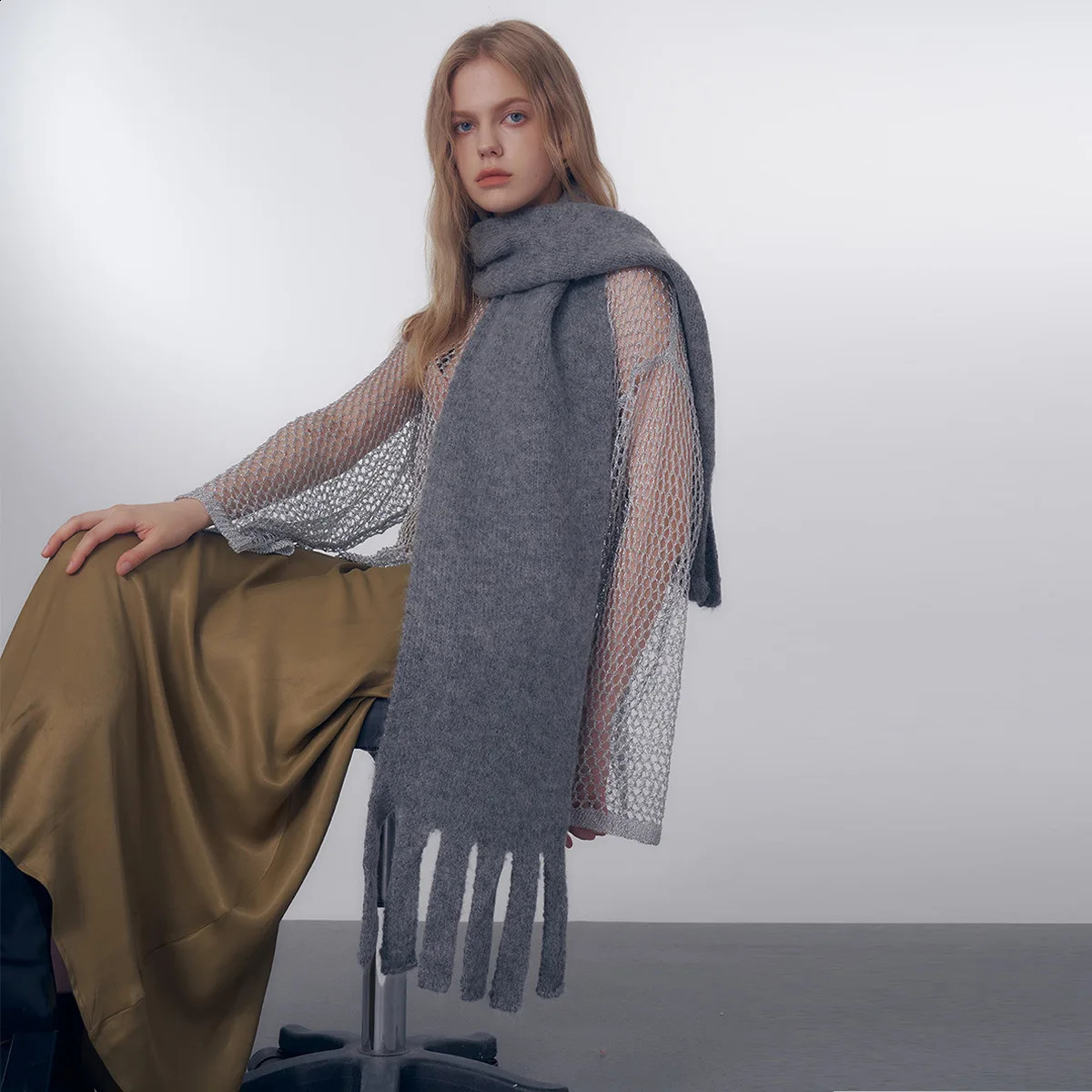 Fashion Womens Scarf Solid Color Knitted Wool Blended Muffler Grille Soft and Warm Shawl Womens Outdoor Autumn/Winter 240925
