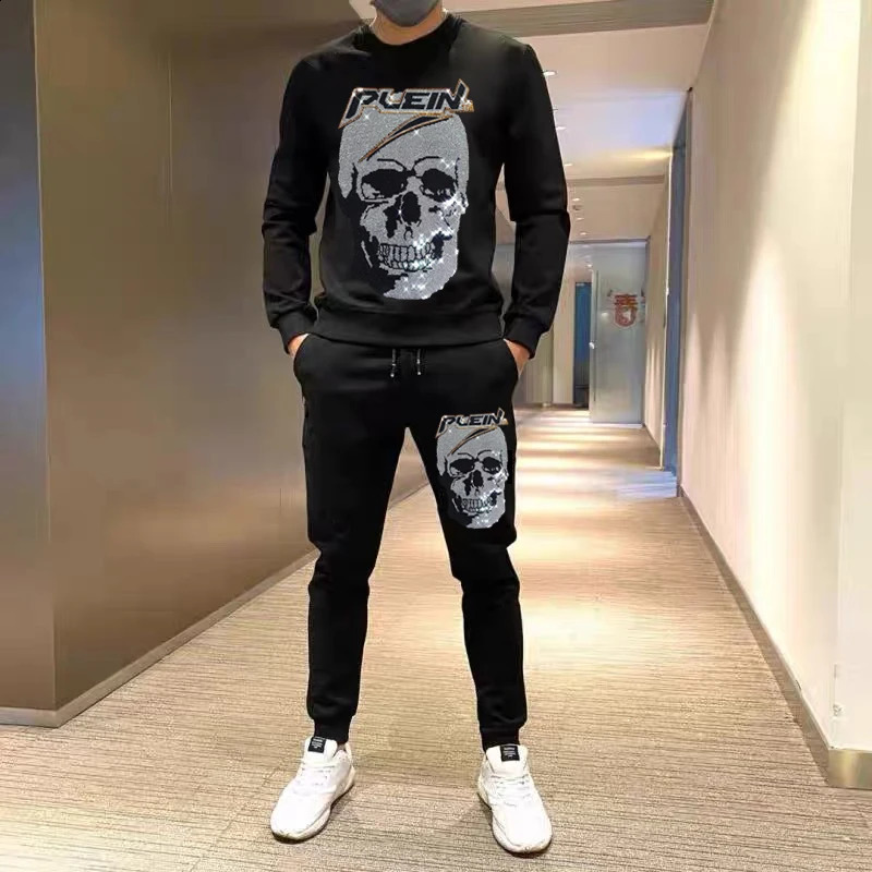 Mens set diamond hooded sweatshirtpants two-piece casual track and field wear mens sportswear clothing sweater set Rheinstone 240925