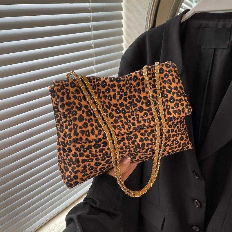 CMM Fashion Flip Up Postman Bag New Leopard Pattern Bag for Women High Texture Underarm Single Shoulder Bag