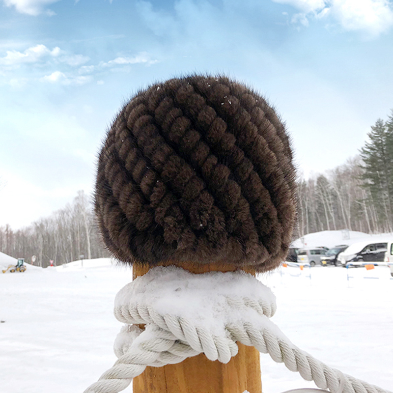 Winter Womens Mink Hats Natural Real Knitted Cap Fashionable Fluffy Ladies Genuine Beanie Female Black Fur Caps
