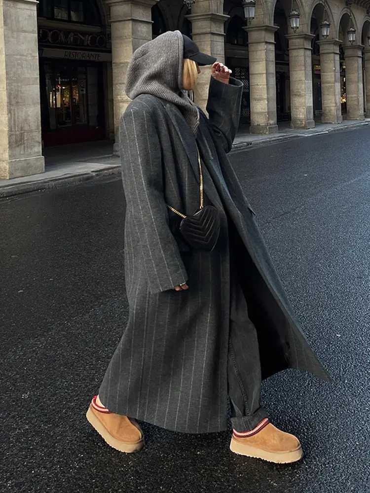 Fashion Dark Grey Stripe Lapel Double Breasted Overcoat Women Full Sleeve Loose Long Coat 2024 Autumn Winter Lady Commute JacketX241009