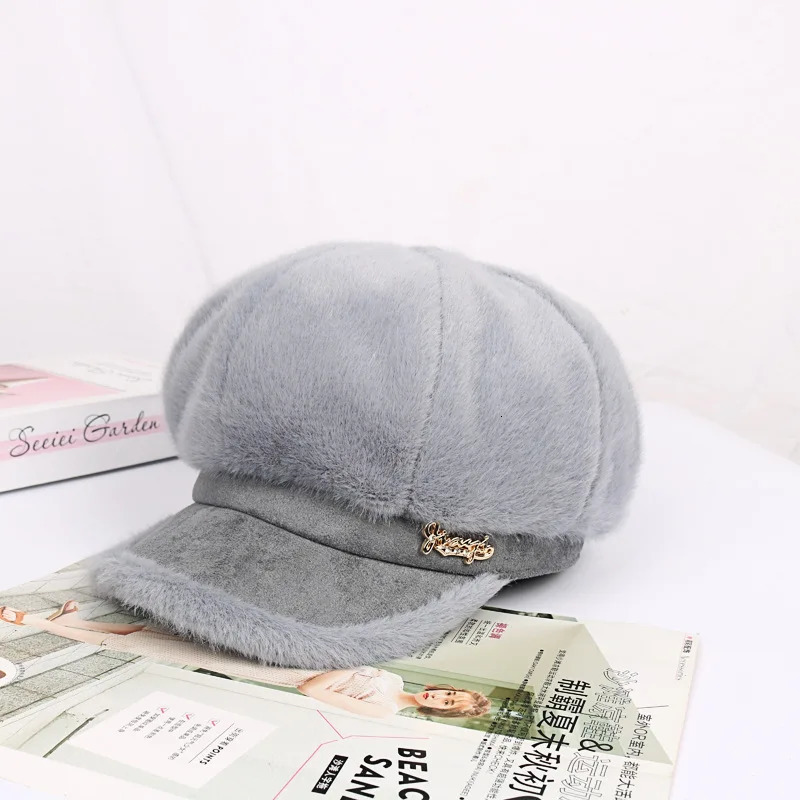 Womens autumn and winter mink hair windproof and warm retro octagonal beret 241007