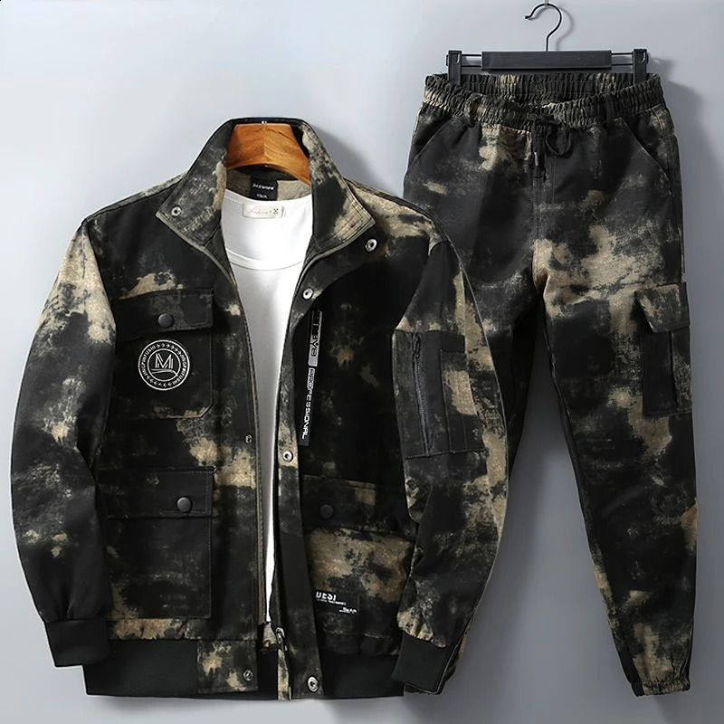 Men Clothing Two Pieces Set 2023 Training Twopiece Sweatshirt Cargo Pants Man Apparel Heavy Jackets Labor Work Camouflage Suit 241008