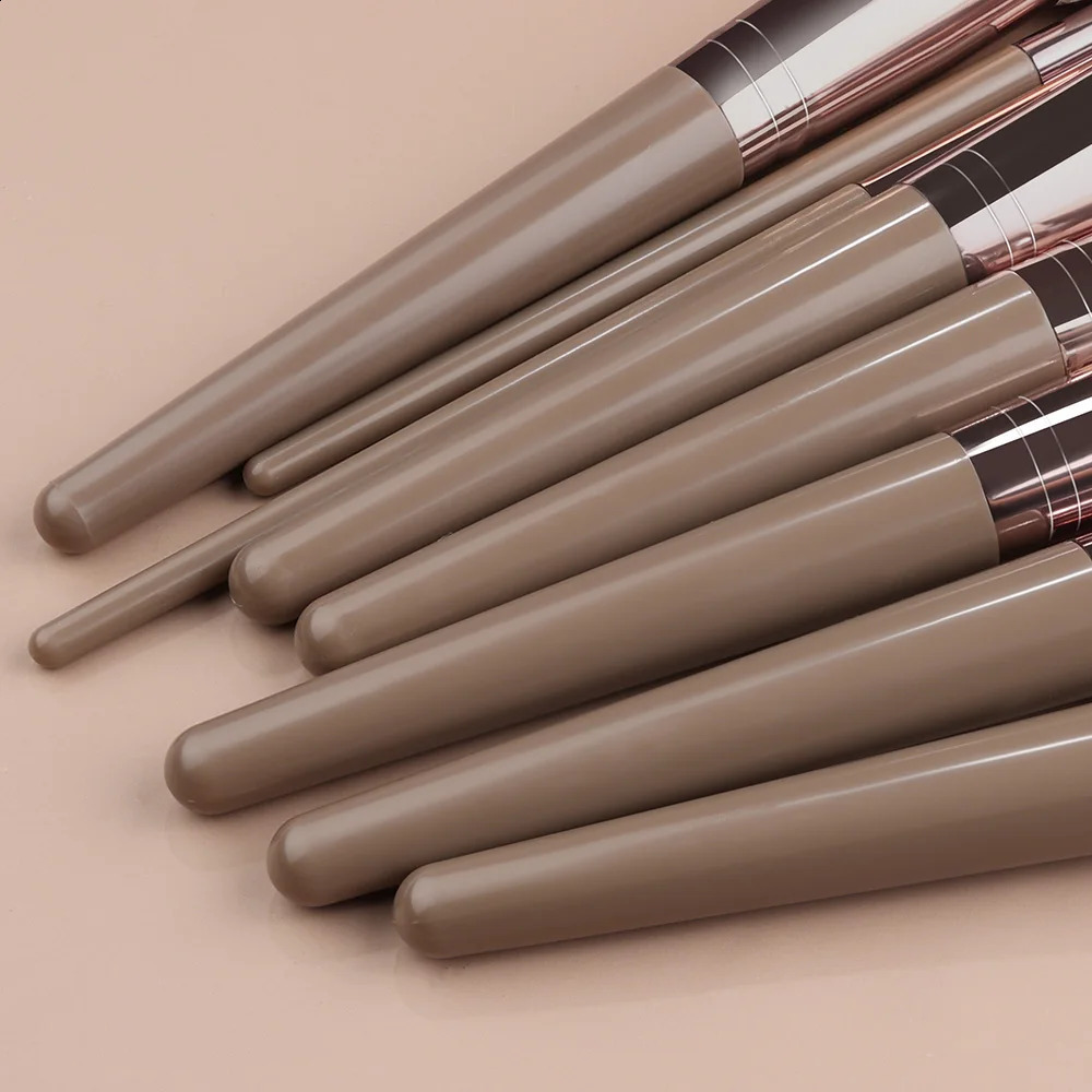 3-20 pieces of makeup brush set basic eye shadow powder blusher concealer soft fluffy kabuki mixed brush female beauty tool 241008