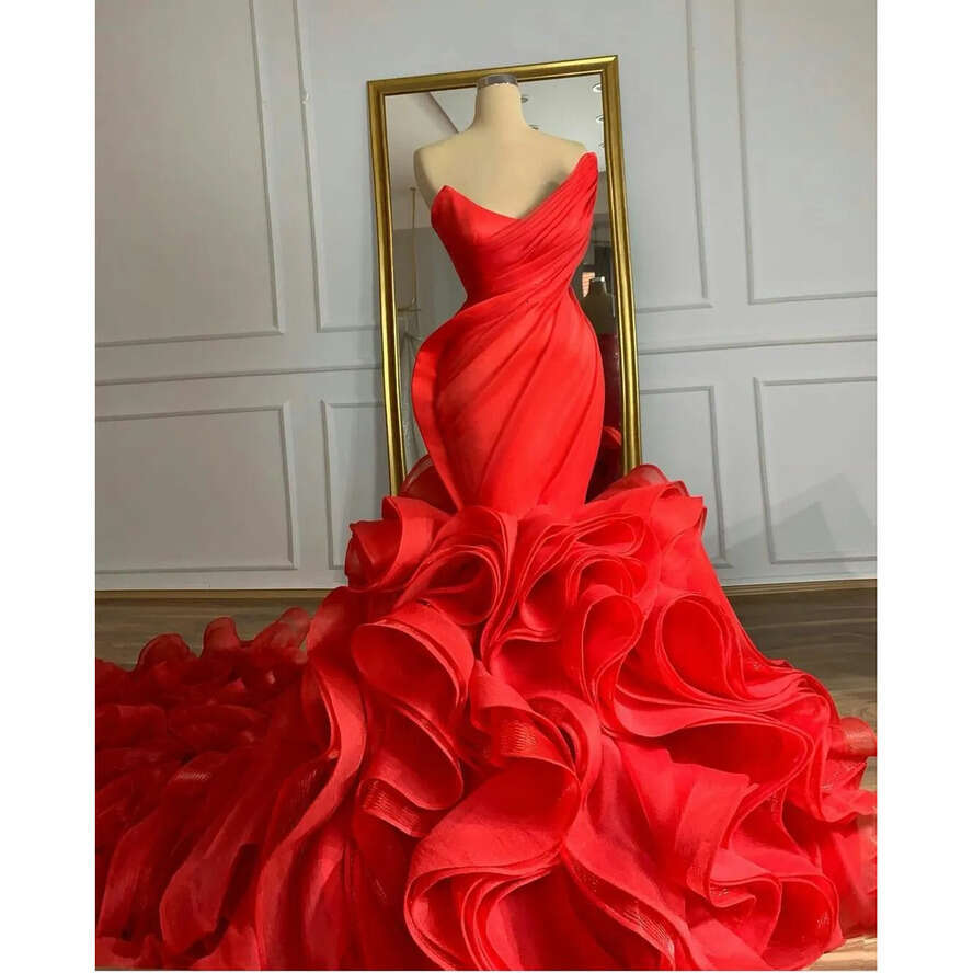 2022 Black Wedding New Dresses With Long Train Organza Tiered Skirts Ruffled Bridal Gowns Custom Made Plus Size Robe De Mariage