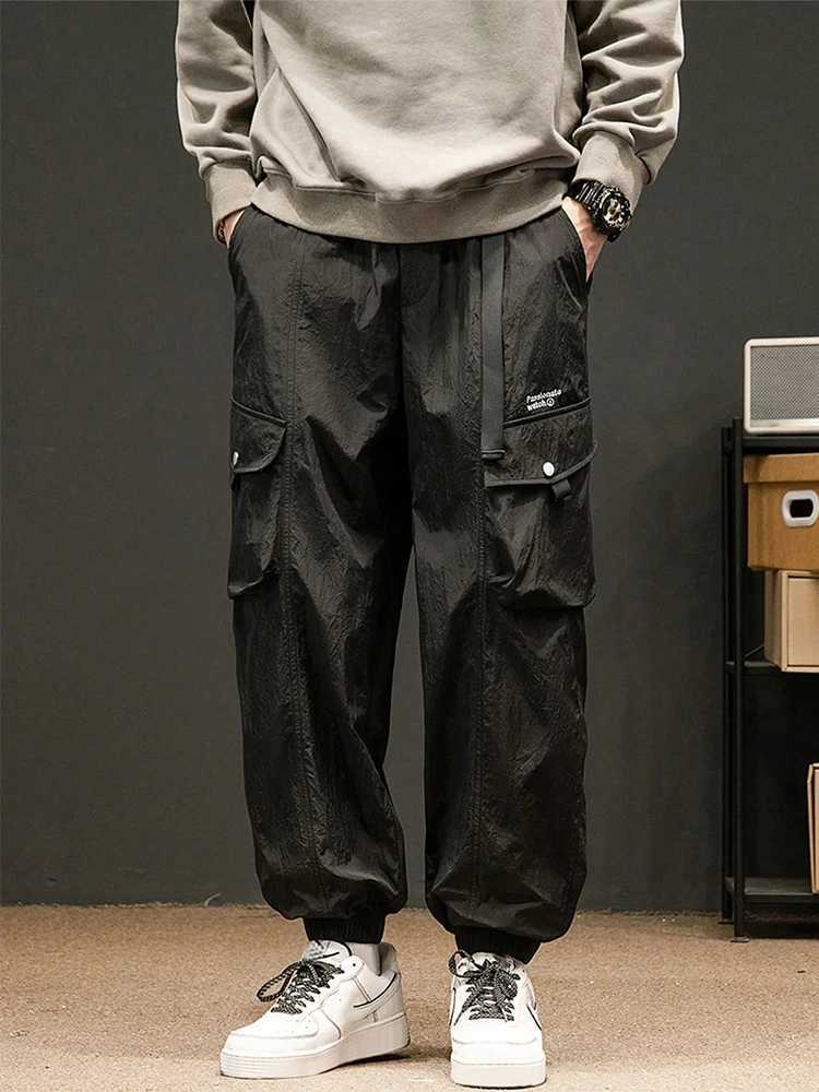 Mens Simple Solid Color Quick Drying Versatile Multi Pocket Drawstring Handcart Fashionable and Comfortable Work Handcart W241009