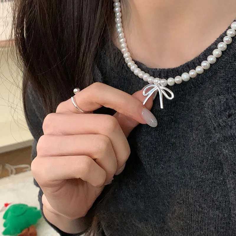 Vintage White Imitation Pearl Bowknot Pendant Necklace For Women Elegant Beaded Clavicle Chain Necklace Wedding Y2K JewelryX241009