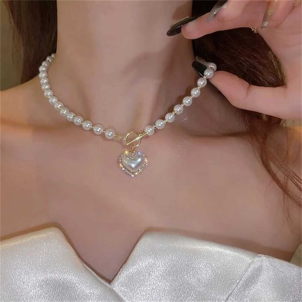 Fashion Imitation Pearls Collar Vinatge ABS Pearl Pendant Necklace For Women Simple OT Buckle Clavicle Chain Party JewelryX241009