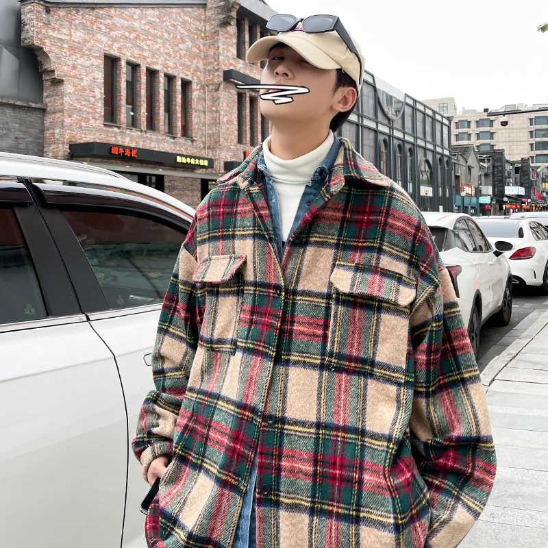 Thick Plaid Woolen Coat Men Warm Oversized Retro Thickened Woolen Jacket Mens Streetwear Korean Loose Short Woolen Coat Men LX241010