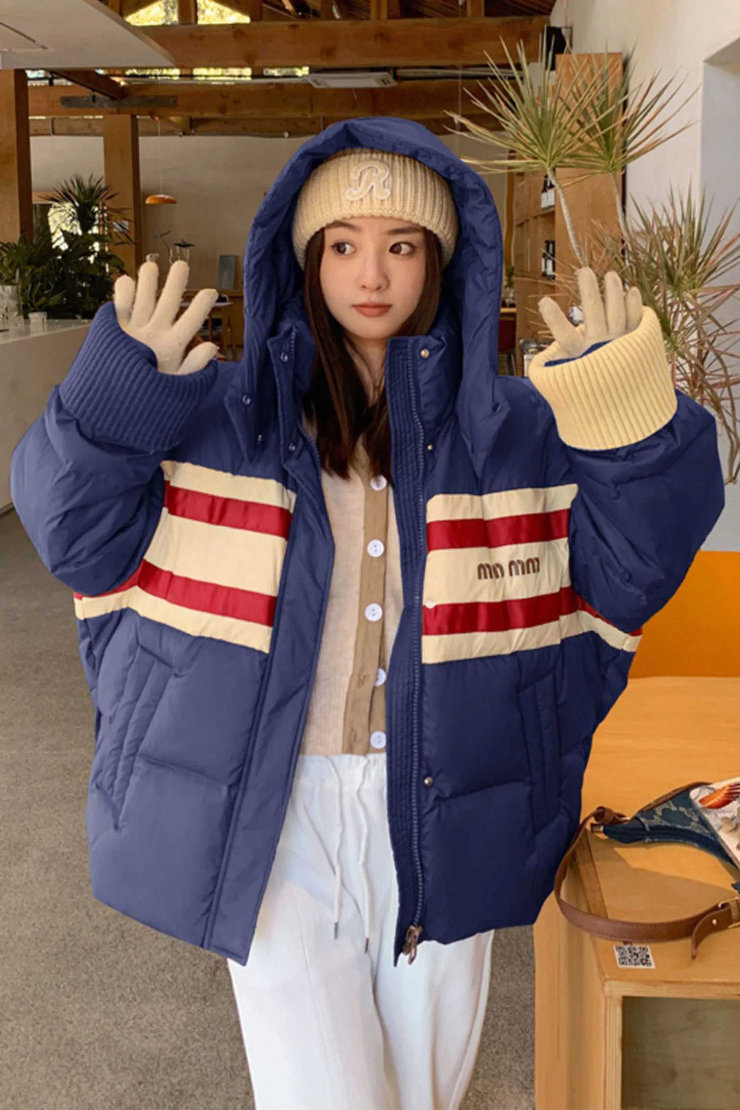 Men's Down Parkas Fashion Color Contrast Letter Hoodie Womens Winter Warmth 90 White Duck Down Coat Short Sleeve Knitted Sleeve Loose Cuffs Y2410