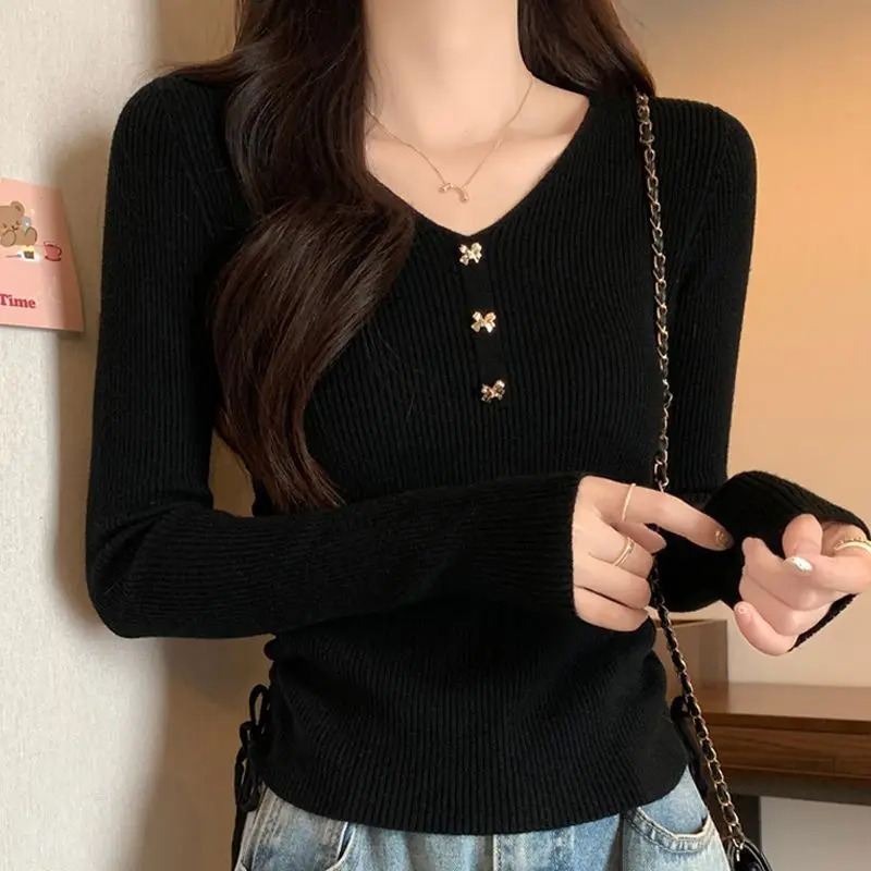 Spring and summer Vneck long sleeved solid floral womens clothing Korean simple knitting fully matched sweet top 241007