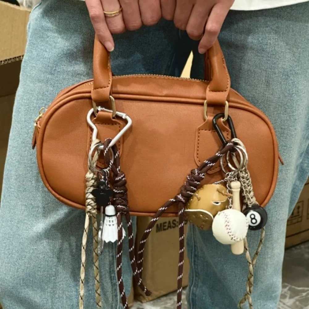 Keychains Lanyards New Fashion Baseball Decoration Sports Style Keychain Hand woven Nylon Rope Bag Pendant Casualcessories H241010