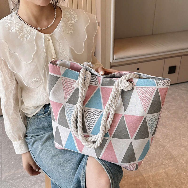 Creative printing large new casual and fashionable canvas women's bag, Korean version single shoulder diagonal cross thick rope beach bag