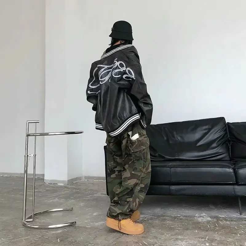 Fashionable American style retro hip-hop camouflage wide leg cargo pants loose fit casual pants mens large pockets W241009