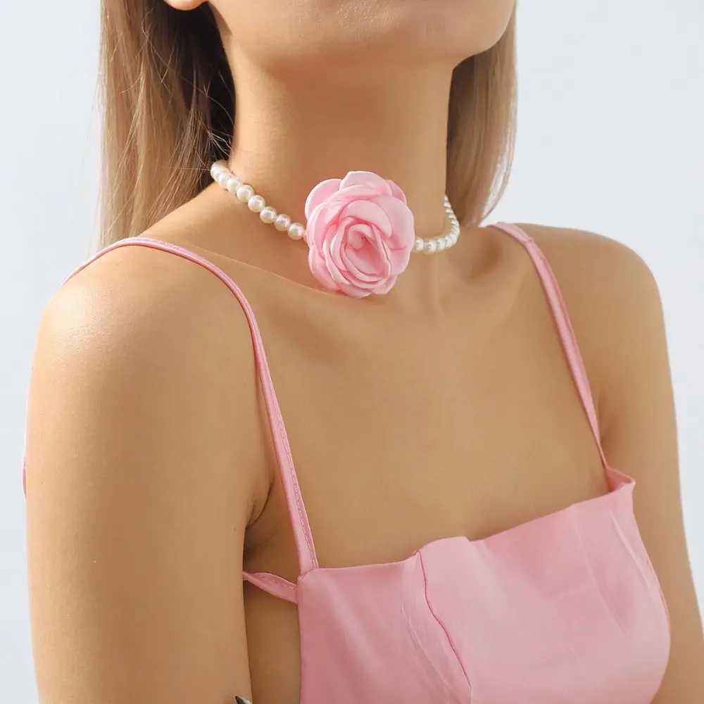 Imitation Pearl Bead Flower Choker Womens Necklace On The Neck White Floral Rose Chocker 2023 Jewelry Korean Y2K AccessoriesX241009