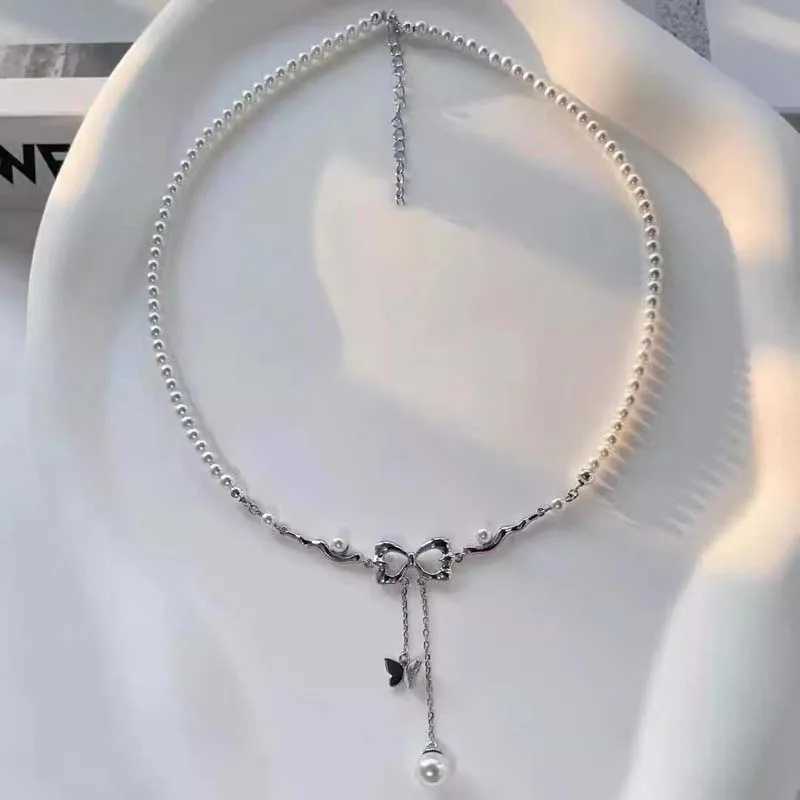 Fashion Pearl Bow Pendant Necklaces for Women Girls Luxury Hollow Bowknot Tassel Clavicle Chain Necklaces Wedding Jewelry GiftsX241009
