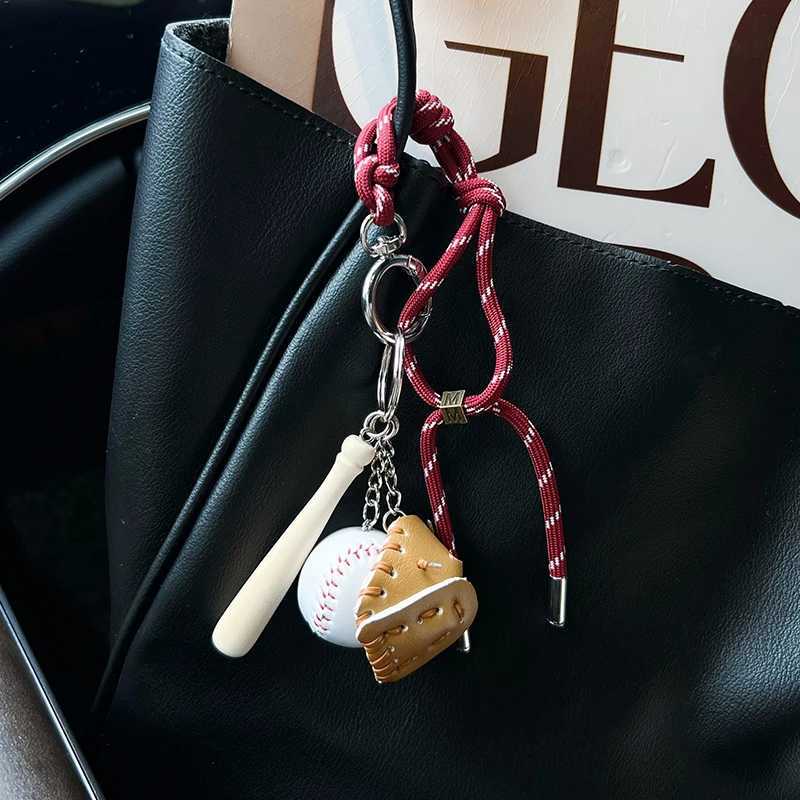 Keychains Lanyards Personalized and innovative baseball keychains simple car handmade ropes bag pendants suspension accessories gifts H250217