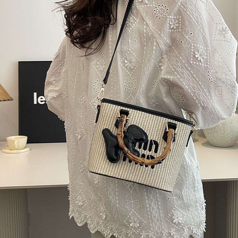High looks straw woven western-style high-end fashion 2024 internet celebrity letter travel exquisite crossbody handbag