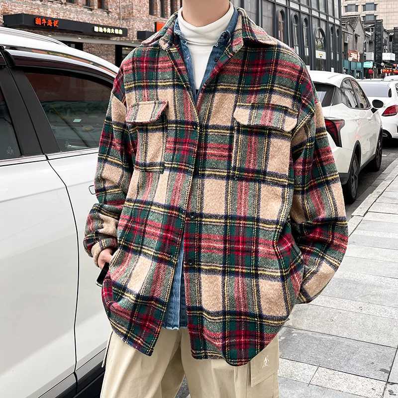 Thick Plaid Woolen Coat Men Warm Oversized Retro Thickened Woolen Jacket Mens Streetwear Korean Loose Short Woolen Coat Men LX241010