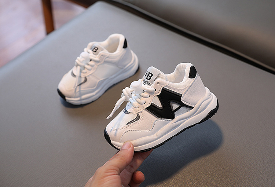 Kids Shoes for Boys Girls Basketball Sneakers New 2025 Fashion Sports Running Shoes Children Flat Casual Baby Toddler Outdoor Shoes 21-36 sizes