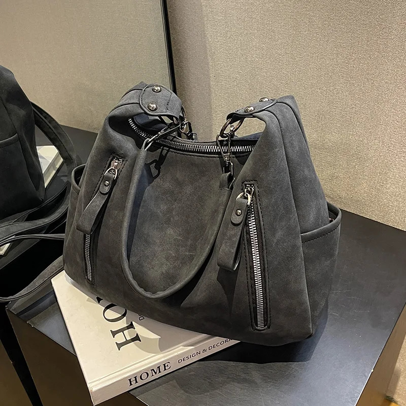 Matte leather womens shoulder bag large capacity winter travel womens handbag cross body bag shopping bag 241008